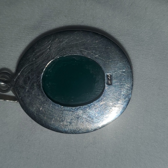 Pendent - Picture 3 of 3